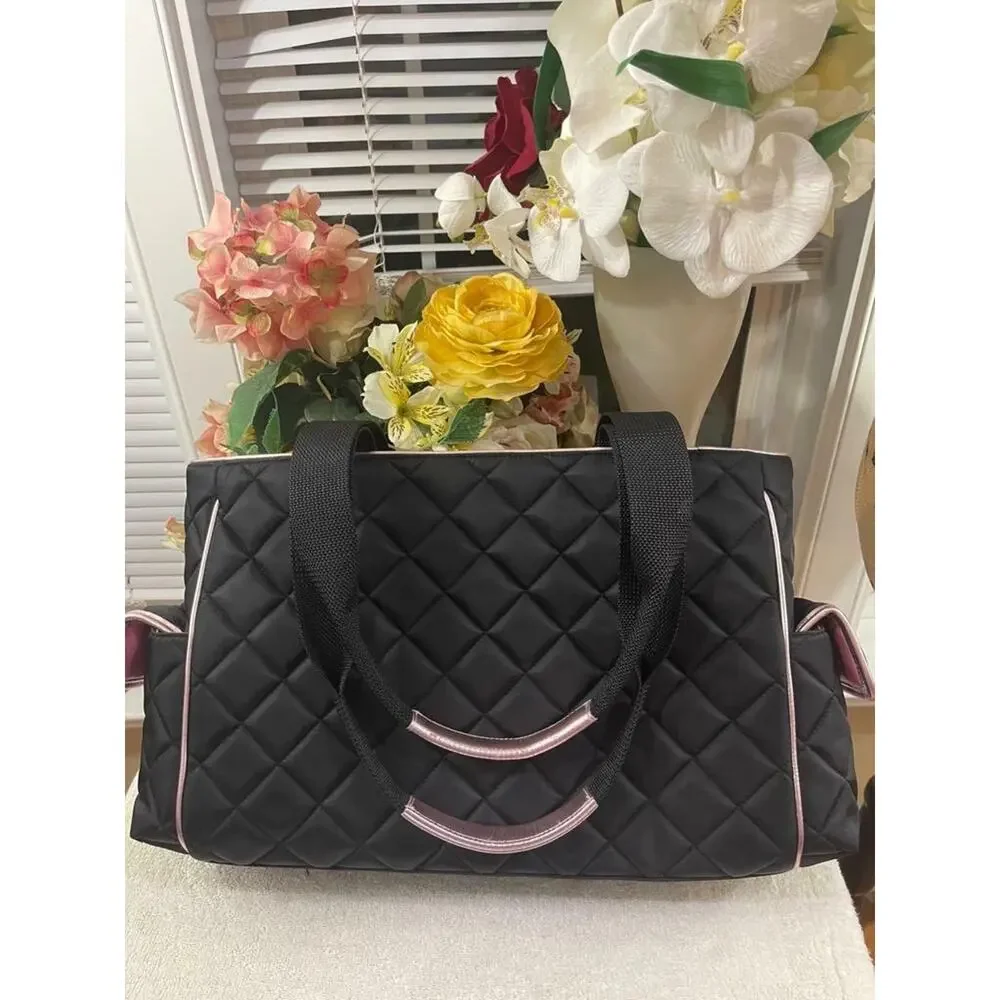 (Z) nwot Limited Edition New My Flat In London quilted DIAPER BAG (PU500